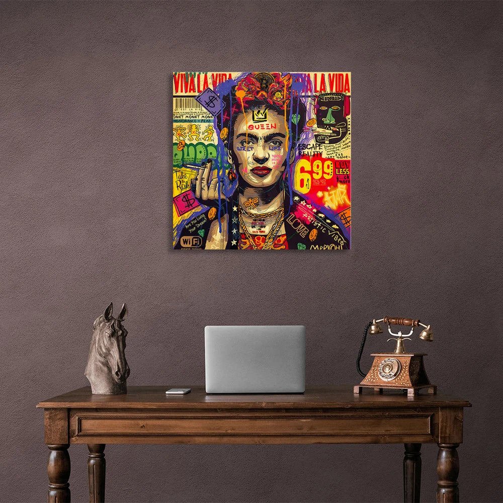 Inspirierender Kunstdruck auf Leinwand mit Graffiti-Motiv von Frida Kahlo