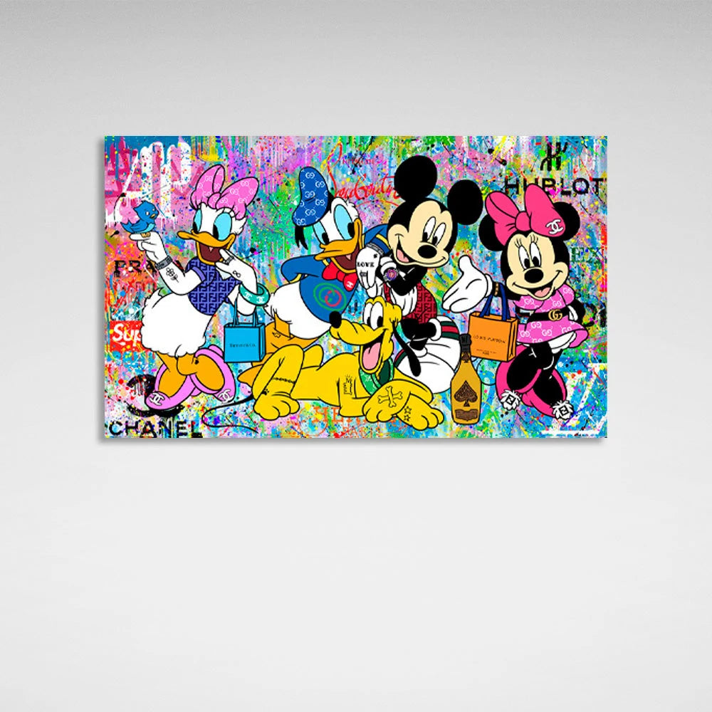 Leinwandbild „Mickey Mouse und seine Freunde“ auf farbigem Hintergrund