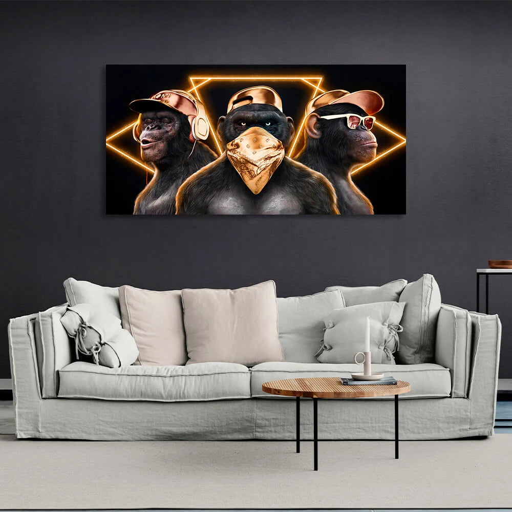 Kunstdruck auf Leinwand, Motiv: Drei Affen mit goldenen Accessoires auf schwarzem Hintergrund