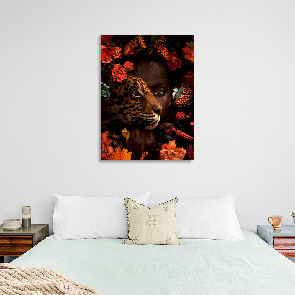 Kunstdruck auf Leinwand, Motiv: Afrikanische Frau, Leopard und Vögel in Blumen