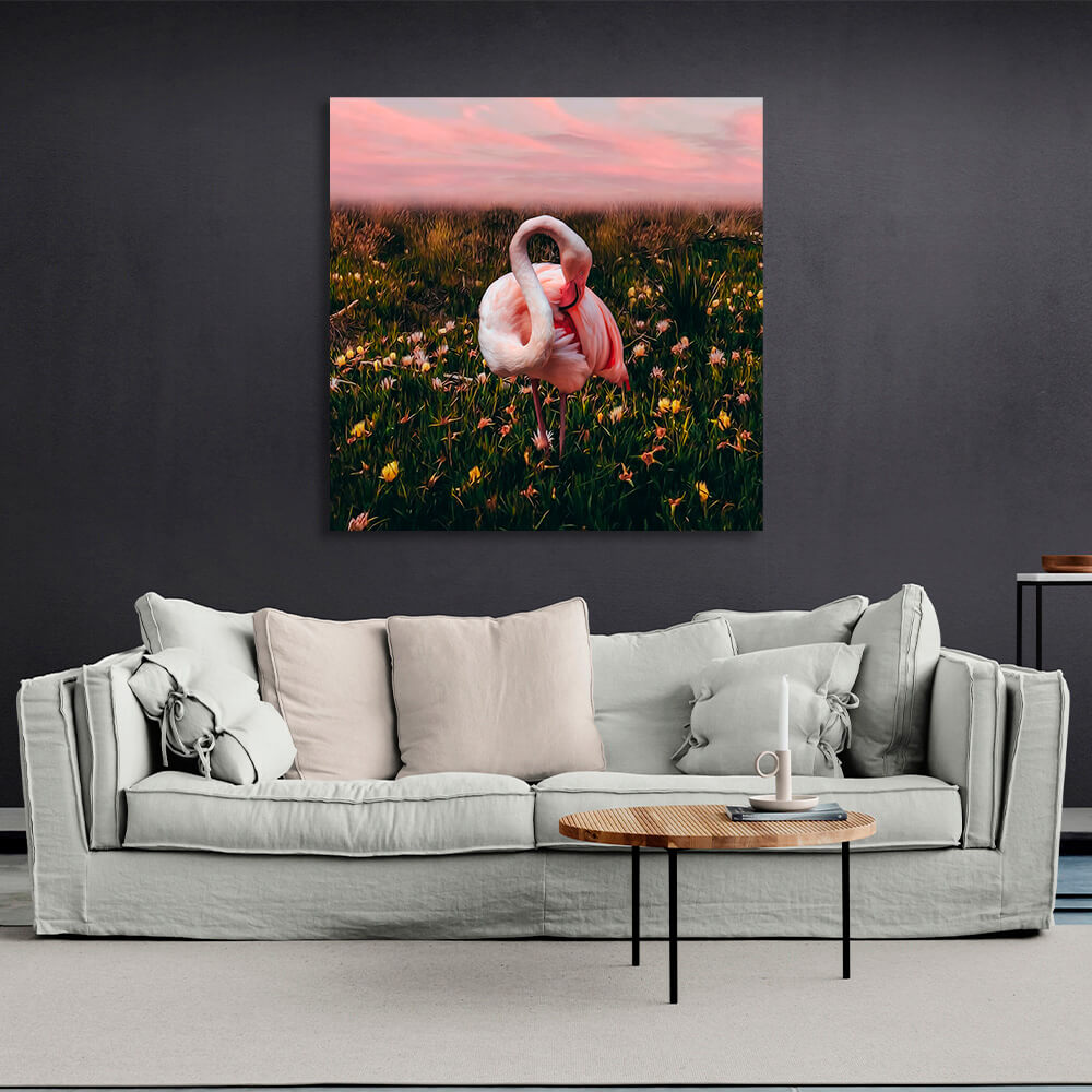 Kunstdruck auf Leinwand, Motiv: rosa Flamingo auf einem Blumenfeld