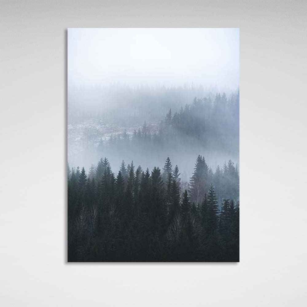 Kunstdruck auf Leinwand, Nebel, der vertikal von den Bergen herabkommt