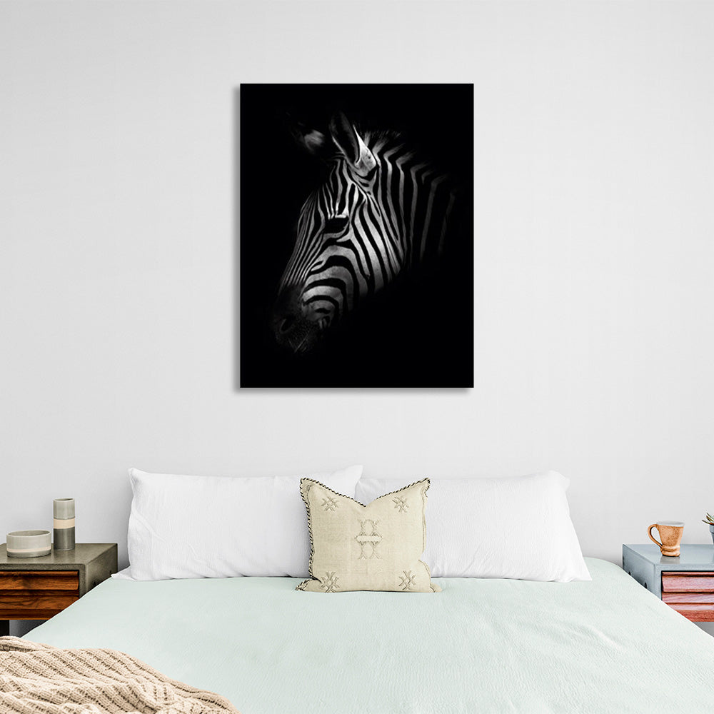 Kunstdruck auf Leinwand, Zebrakopf auf schwarzem Hintergrund