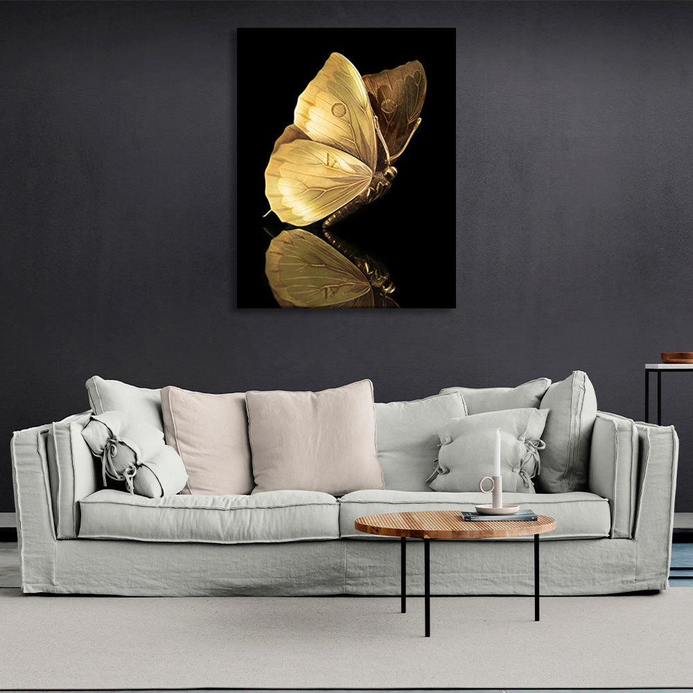 Kunstdruck auf Leinwand mit goldenem Schmetterling