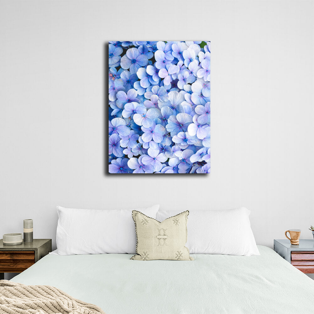 Leinwandbild „Innenraum – Blaue Blumen“