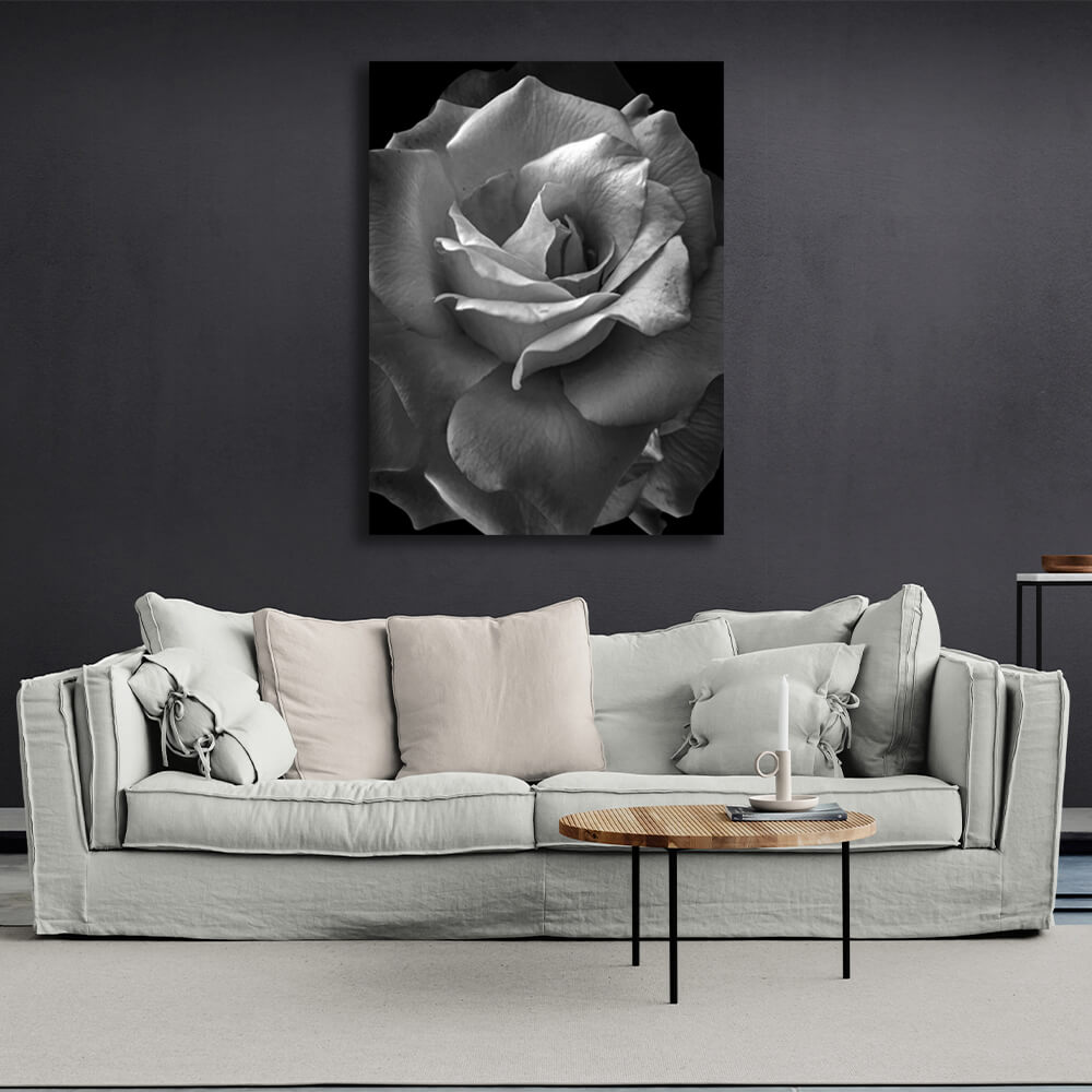 Kunstdruck auf Leinwand mit schwarzer und weißer Rose im Interieur-Stil