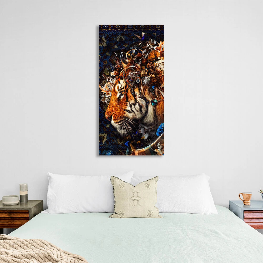 Inneneinrichtung: Ein Tiger auf einem Teppich im Hintergrund. Leinwandbild, Wandbild